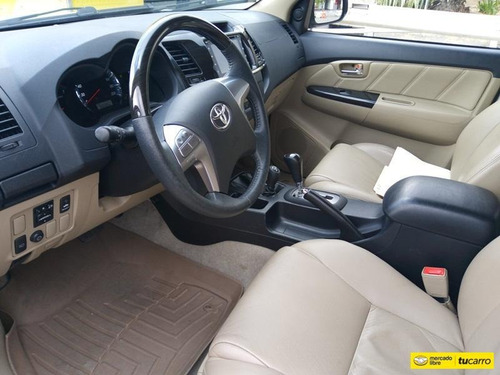 Toyota Fortuner Automática