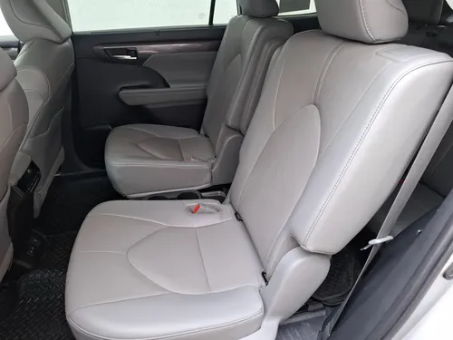 Toyota Highlander 3.5 Limited Panoramic Roof At