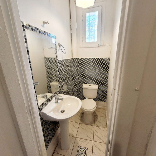 Amplia Casa 5d 2 B En Arriendo, Ñuñoa
