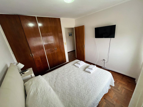 Centro Departamento En Venta De 2 Dormitorios Apto Credito