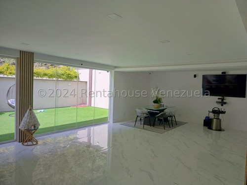 Casa En Venta En Santa Paula Calle Cerrada Caracas Casas Angela Tochon