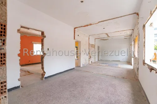 Casa En Venta, Altamira #25-6515