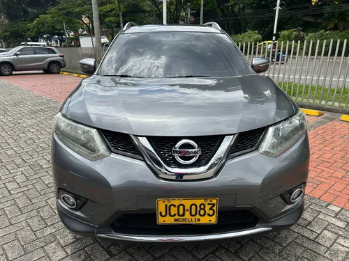 Nissan X-trail 2.5 Advance 4x2 At