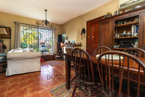 Casa En Venta En El Pinar De Tres Dormitorios Con Garage Y Amplio Patio