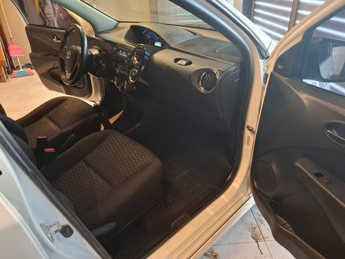 Toyota Etios 1.5 Xls