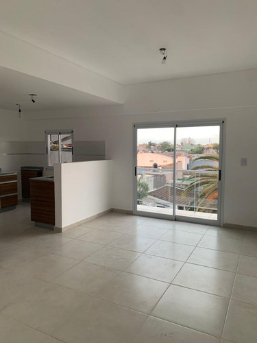 Imagen 10 de 10 de En Alquiler En En Martin Coronado Hermoso Departamento A Estrenar De 2 Ambientes Con Balcon Corrido 2do Piso Al Frente; Con Espacio Cochera Descubierta; No Se Permiten Animales. F: 9192