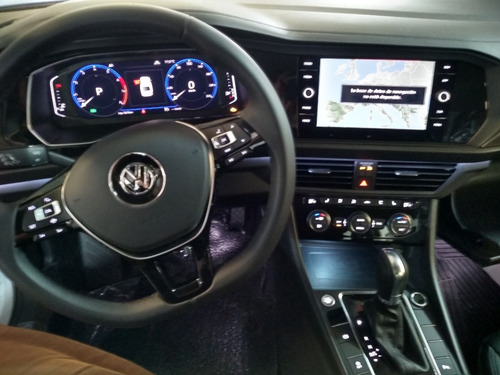 Volkswagen Vento 1.4 Highline 150cv At 0km 2021 Ec