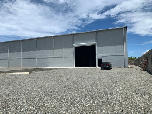 Imagen 5 de 8 de Vendo Nave Industrial En Autopista De Las Américas