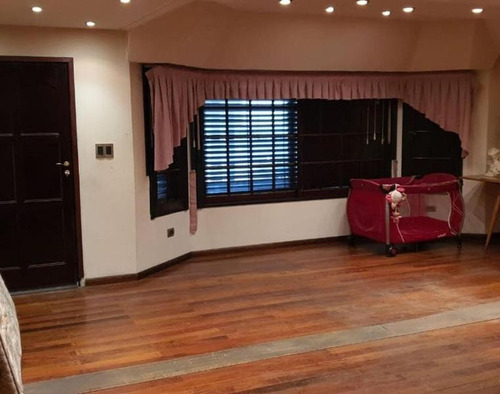 Imagen 2 de 11 de Venta Chalet 5 Ambientes C/cochera P/2 Autos Y Parque Libre