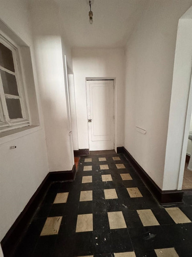 Departamento En Venta De 6 Dorm. En Concepción
