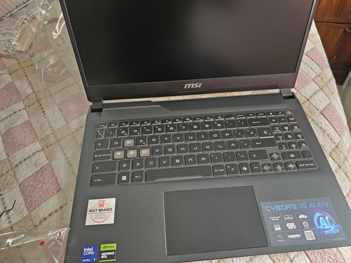 Msi Cyborg 15.6 I7 155h Rtx 4060 16gb Ram 512gb Ssd Negro (Usado)