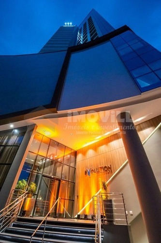 Imagem 4 de 15 de Sala Comercial No Evolution Center Corporate Em Andar Alto Com Linda Vista E Vaga Privativa. - 3632_1