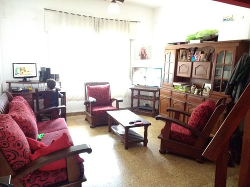 Imagen 4 de 30 de Munro - Chalet De 7 Amb En 2 Plantas Con Excelente Ubicación!!