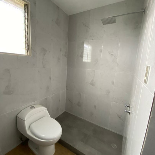 Imagen 7 de 13 de Caurimare, Vendo Apto Actualizado 3hab,2baños 1 Estaciónamie
