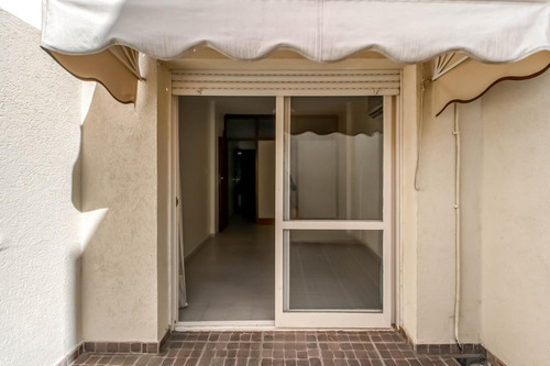 Oficina Impecable En Primer Piso De Edificio , Ideal Consultorio