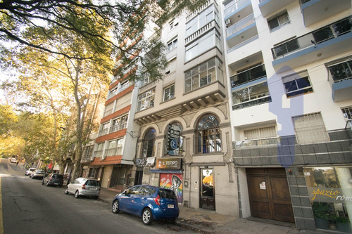 Venta Apartamento 1 Dormitorio Frente Al Parque Rodó