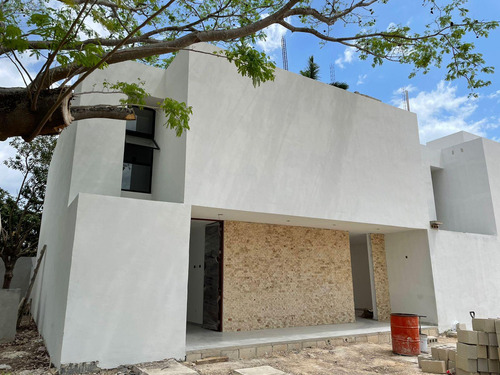 Casa En Venta En Chuburná En Mérida,yucatán