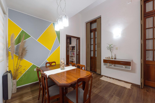 Venta - Casa De 3 Dormitorios, Patio Con Parrillero Y Terraza. Echesortu, Rosario.