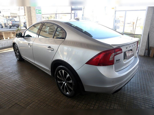 Volvo S60 1.5 T3 COMFORT 4X2 AT 4P