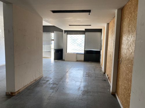 Imagen 5 de 11 de Venta De Local 66 M2 Sobra Av Italia Y 24 Cocheras