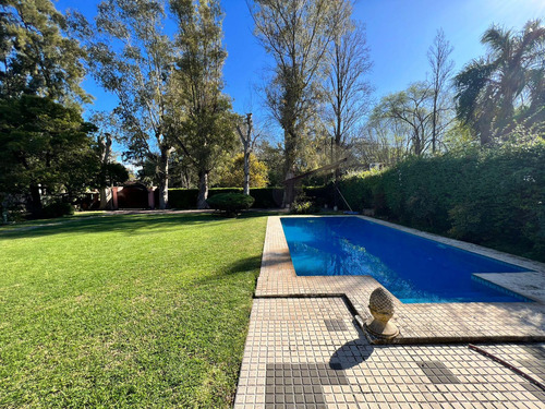 Venta Casa Quinta Con Piscina En Benavidez Tigre