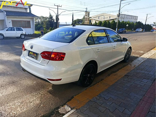 Imagem 6 de 15 de Volkswagen Jetta 2.0