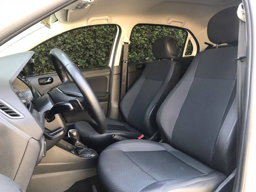 Imagem 6 de 15 de Volkswagen Voyage 1.6 Msi 2020 Automático 28.000 Quilometros