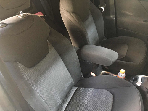 Imagem 9 de 15 de Jeep Renegade 2018 1.8 Flex Aut. 5p