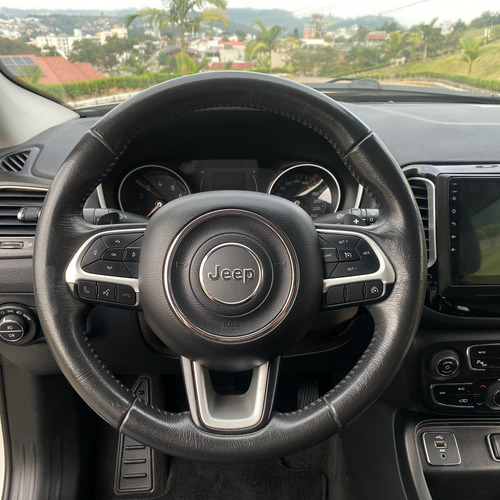 Jeep Compass 2.0 Longitude Flex Aut. 5p