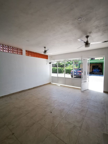 Imagen 3 de 18 de Excelente Casa Ubicada En Francisco De Montejo