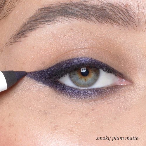 Delineador De Ojos De Gel Color Ciruela Ahumada Julep