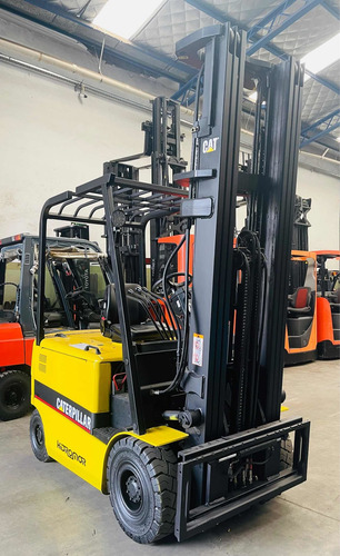 Imagen 6 de 8 de Caterpiller Electrico 2.5tn, Mastil 6.5mts, Desplazador