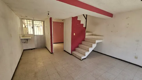 Casa En Condominio En Venta 3 Recámaras 1 Baño 1 Auto Los Sauces Toluca