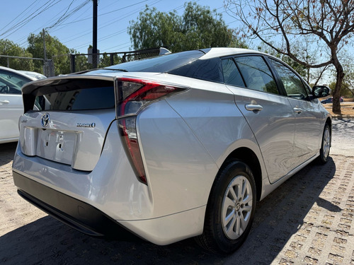 Toyota Prius 1.8 Premium Cvt