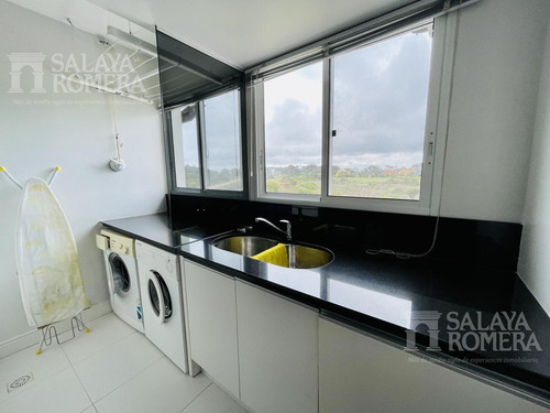 Venta - Departamento De 3 Dormitorios En Suite Mas Servicio Primera Linea Playa Brava Sap5498912