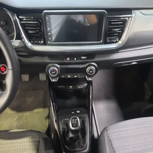 Kia Stonic ZENITH MT 1.0T 4X2