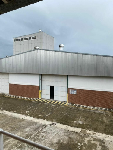 Glorimar Bracho Vende Planta Procesadora Y Empaquetadora De Alimentos A Granel En Cagua (prfc-006)