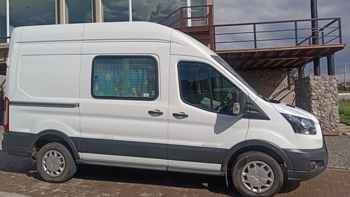 Ford Transit 2.2 Furgon Mediano 350m