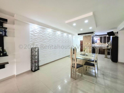 Vendo Apartamento Moderno, Amoblado En Plena Av. Caracas, El Limon 24-28983 More