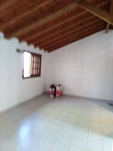 Dos Ambientes En Venta En El Centro De Ezeiza- Financiación