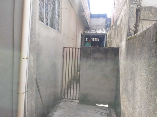 Casa Espaçosa Com 2 Quartos E Uma Vaga