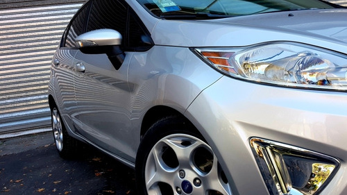 Ford Fiesta Kinetic Design 1.6 Design 120cv Titanium 2011