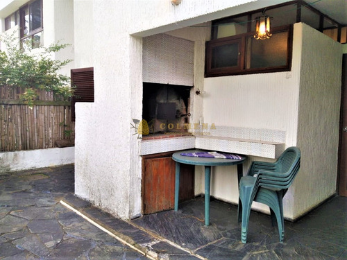 Lindo Apartamento 2 Dormitorios! Con Servicios!- Ref: 3828