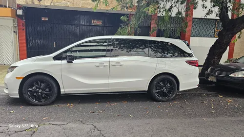 Honda Odyssey 3.5 Black Edition At
