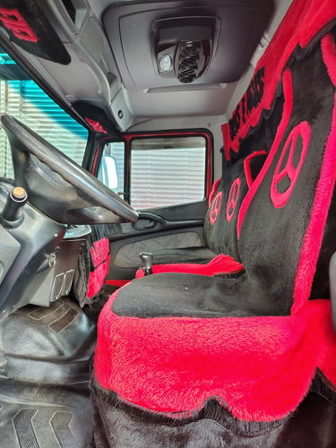 Mercedes Benz Atron 2324 2014 Com Carroceria De 8,50 M