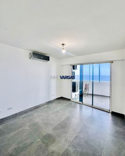 Apartamento En Venta - Camuri Chico, La Guaira