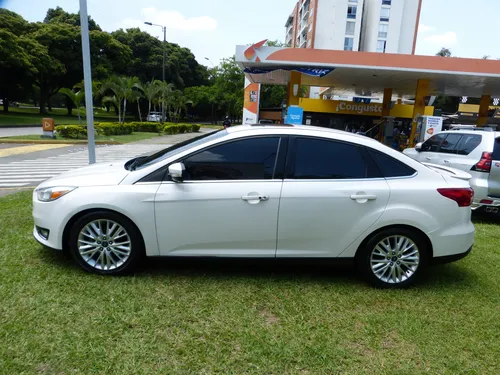 Ford Focus 2.0 Titanium