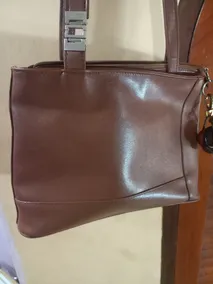 Bella Cartera Clasica De Cuero