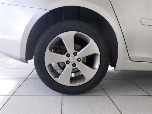 Imagem 12 de 13 de Cruze 1.8 Lt 16v Flex 4p Automático
