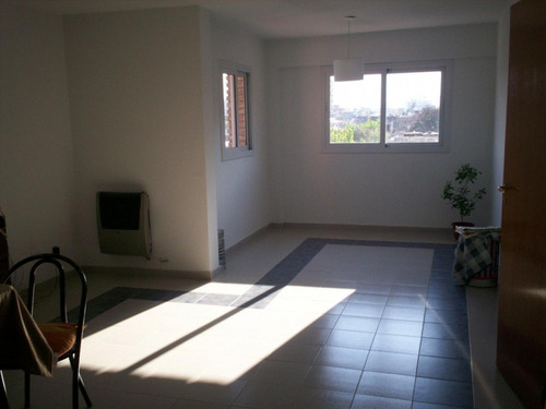 Imagen 6 de 12 de Departamento 3 Dormitorios Con Cochera